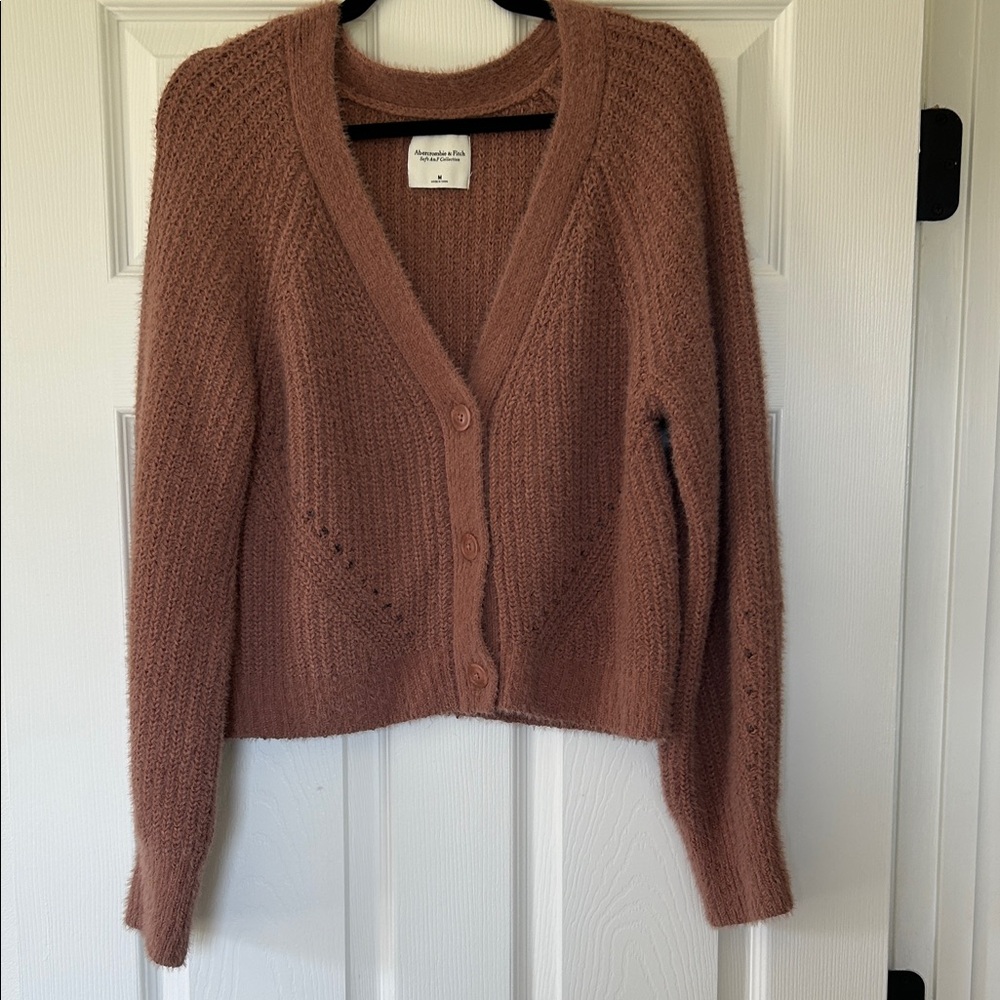 Abercrombie cropped cardigan